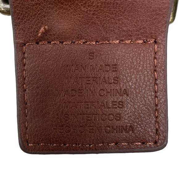 Universal Thread Embroidered Belt Size Small Approximately 37” Fits Waist 26”-29 - Picture 3 of 5